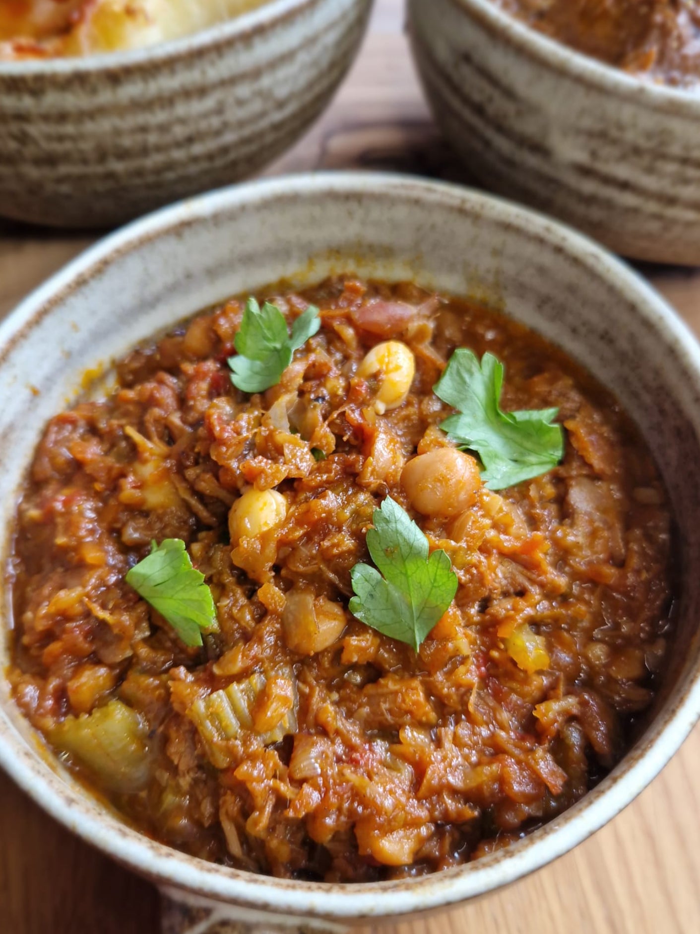 Lamb with chickpeas and cinnamon